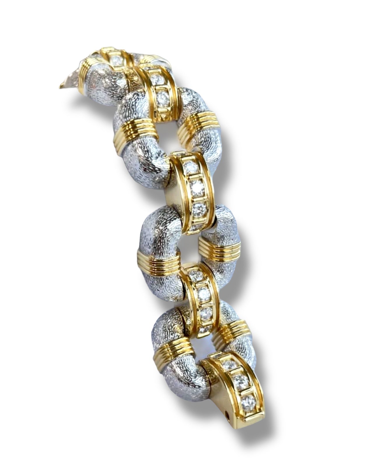 Gorgeous Link Bracelet with 4 carats of Brilliant Moissanite